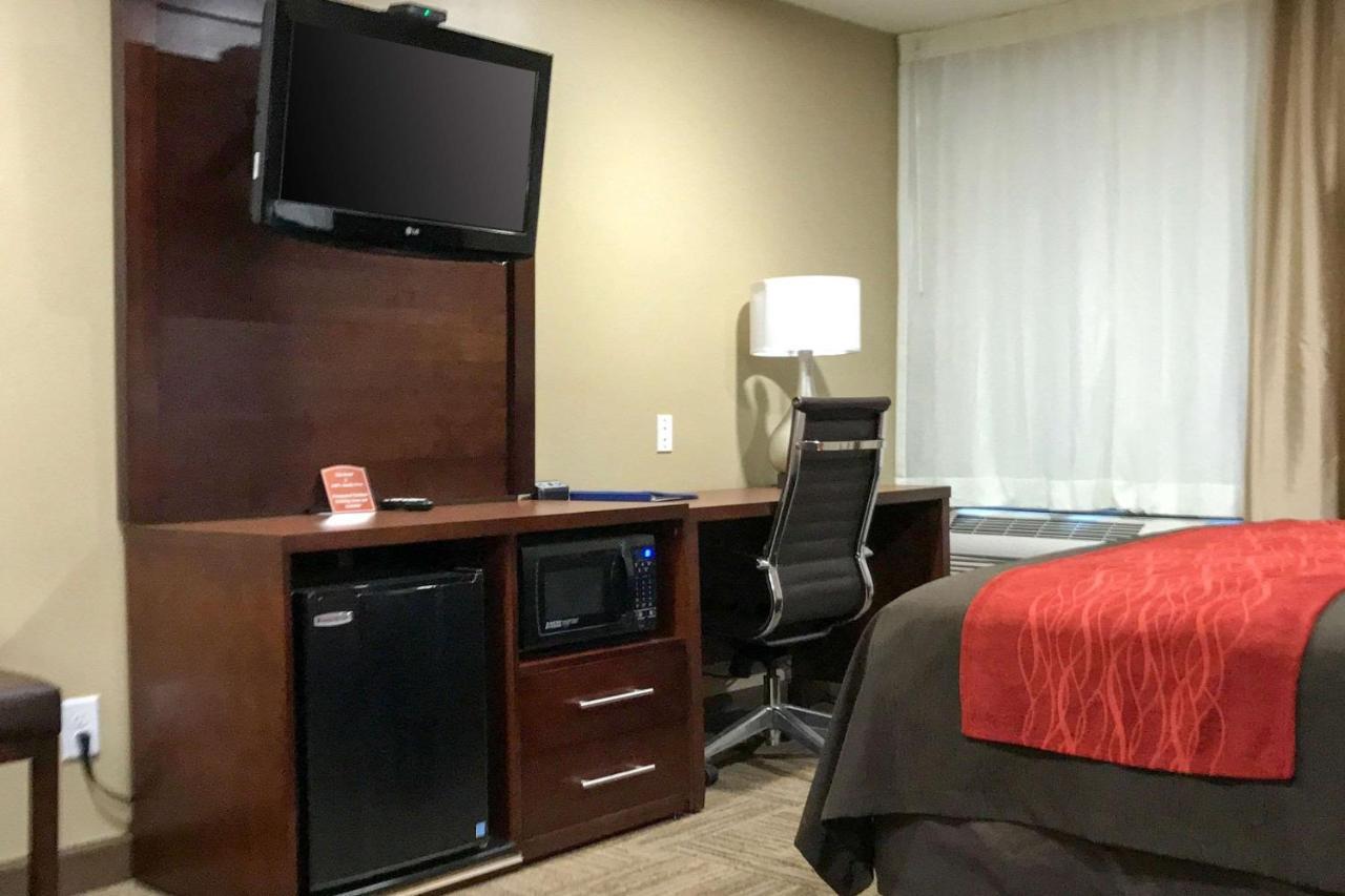 Giles Hotel Inn And Suites Pulaski Экстерьер фото