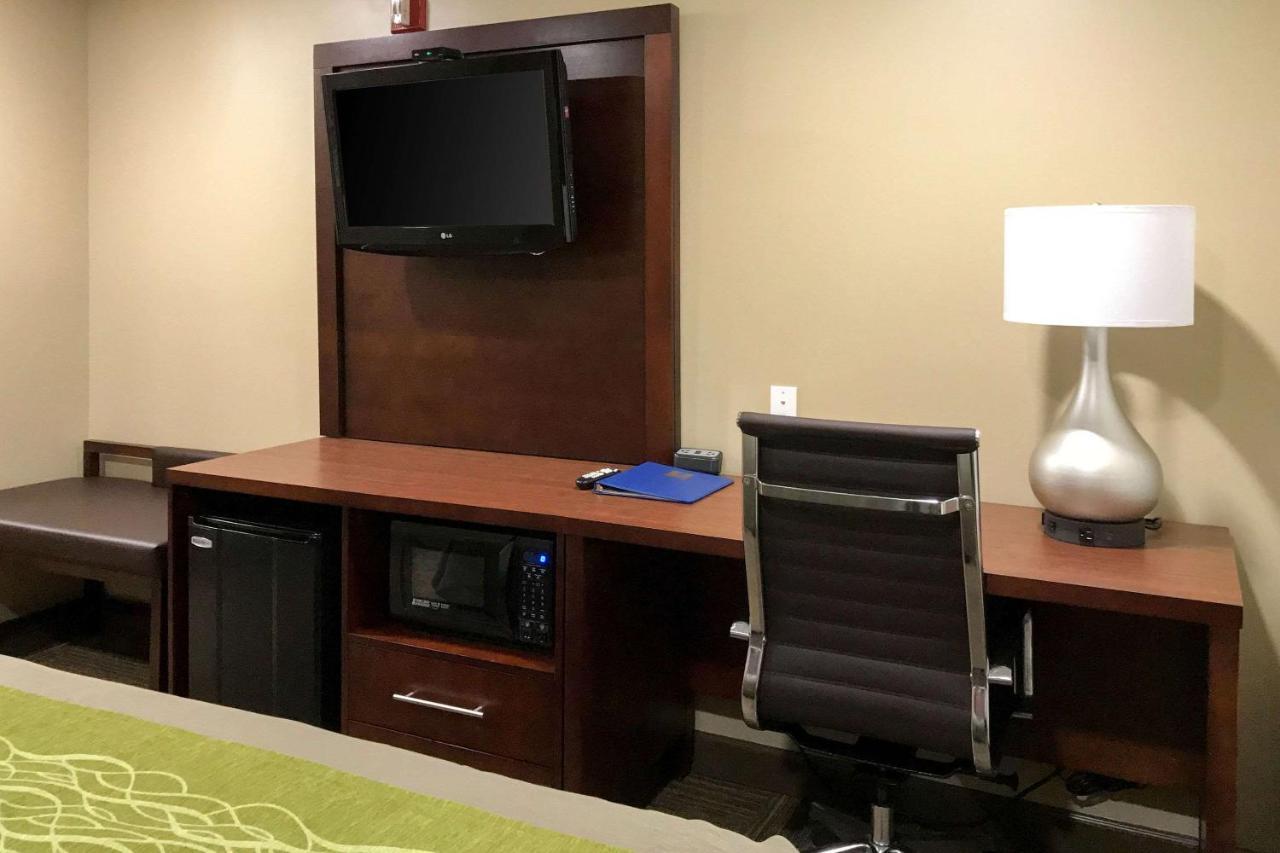 Giles Hotel Inn And Suites Pulaski Экстерьер фото