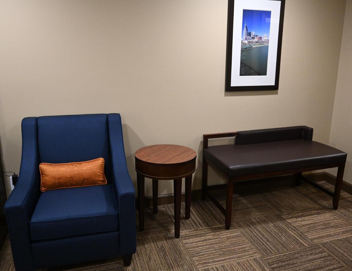 Giles Hotel Inn And Suites Pulaski Экстерьер фото
