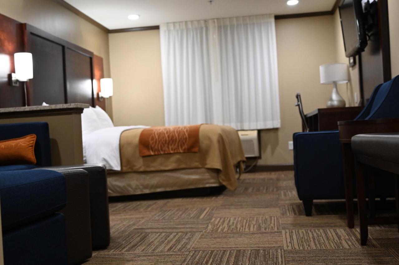 Giles Hotel Inn And Suites Pulaski Экстерьер фото