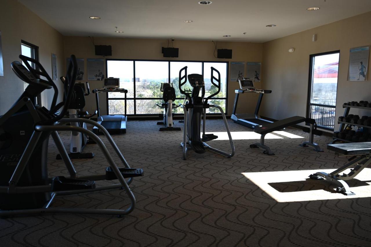 Giles Hotel Inn And Suites Pulaski Экстерьер фото