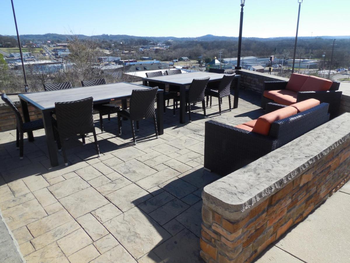 Giles Hotel Inn And Suites Pulaski Экстерьер фото