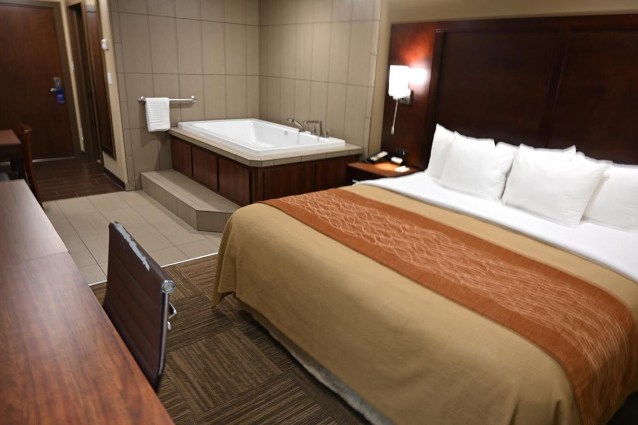 Giles Hotel Inn And Suites Pulaski Экстерьер фото